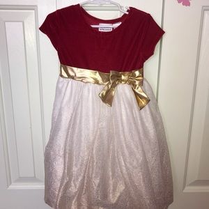 Beautiful Dress for all occasions!